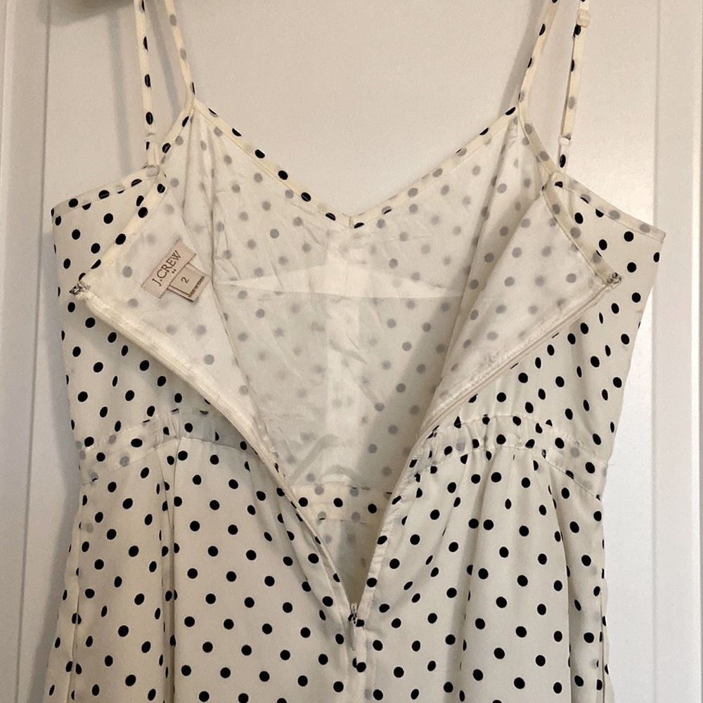 J. Crew polka dot summer dress with pockets! Adjustable spaghetti straps size 2 - Picture 4 of 6